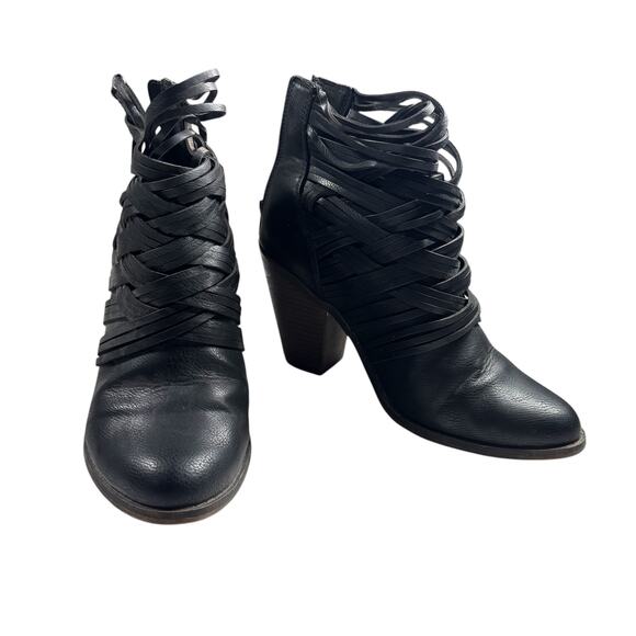 Fergalicious Shoes - Fergalicious by Fergie Shoes Women's Size 9.5 Block Heel Ankle Zip Boots